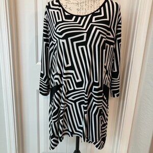 Niche Nilgun Derman, Abstract Black & White Tunic, XL